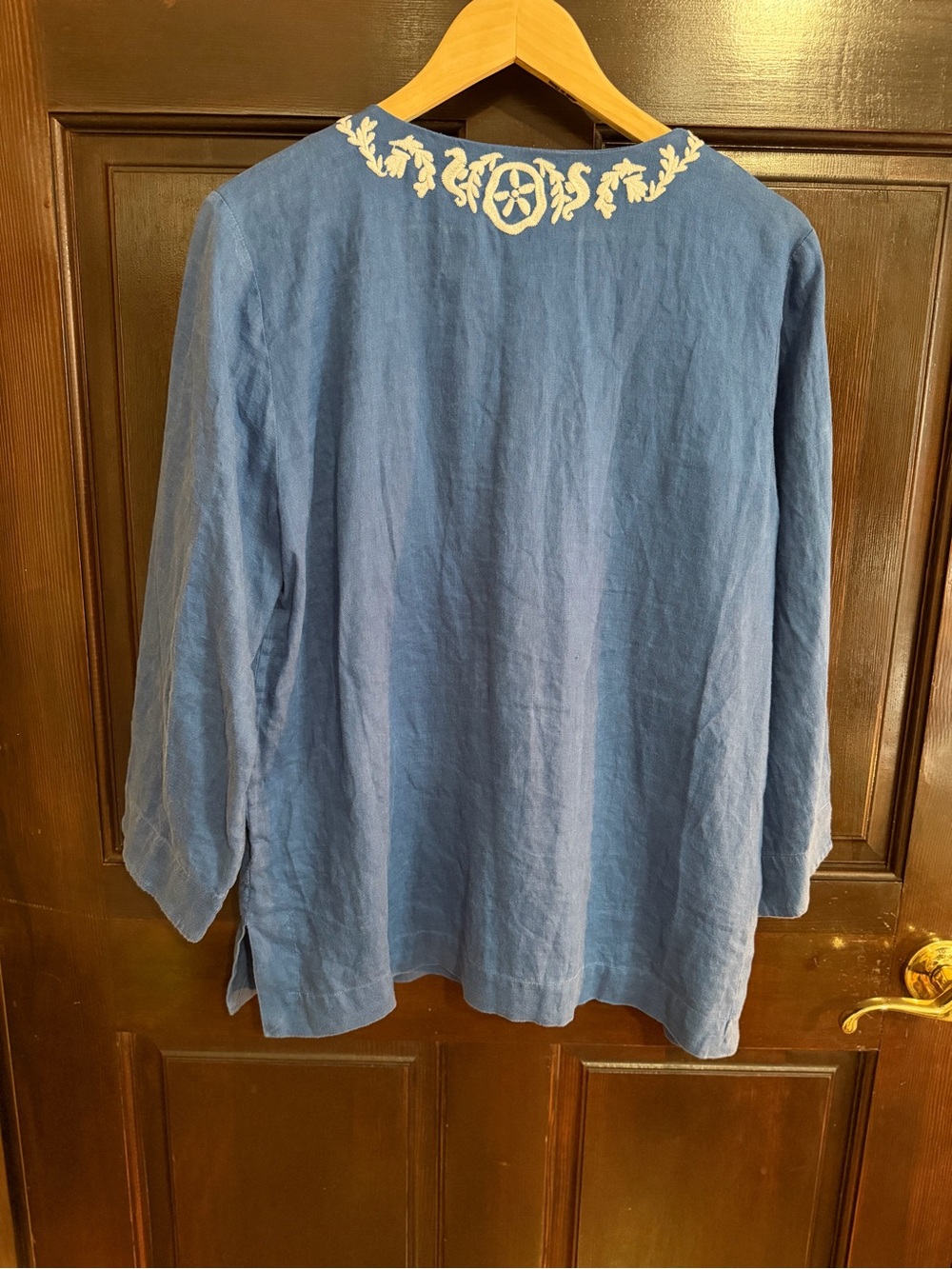 Lilly Pulitzer Amelia Island Linen Navy Tunic with White Embroidery - Picture 4 of 4